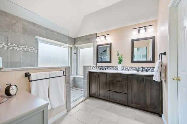 8608 Twisted Oaks Way, North Richland Hills, TX 76182