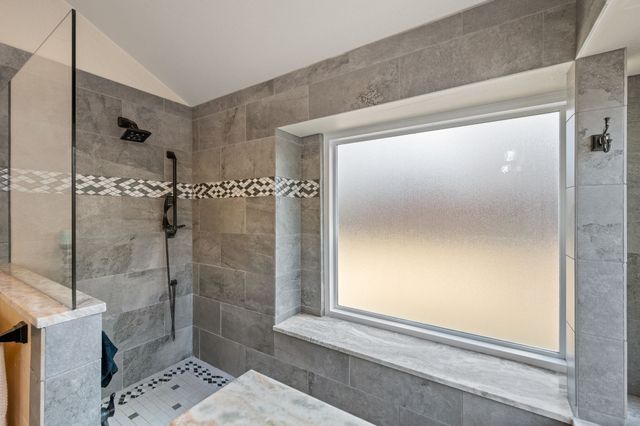 8608 Twisted Oaks Way, North Richland Hills, TX 76182