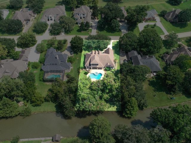 4607 Westerdale Drive, Fulshear, TX 77441