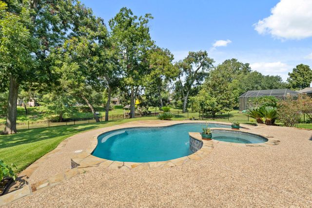 4607 Westerdale Drive, Fulshear, TX 77441
