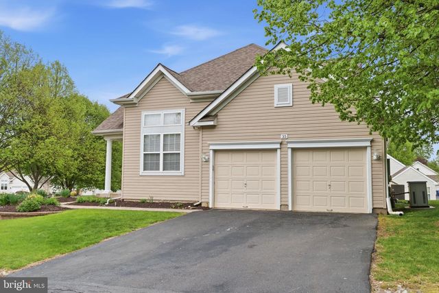 35 ZINNIA WAY, Langhorne, PA 19047