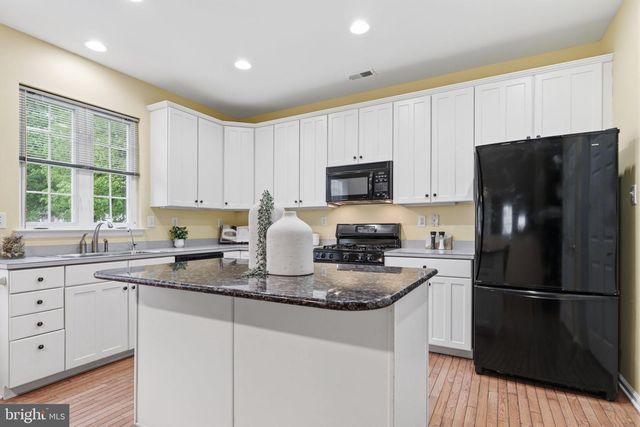 35 ZINNIA WAY, Langhorne, PA 19047