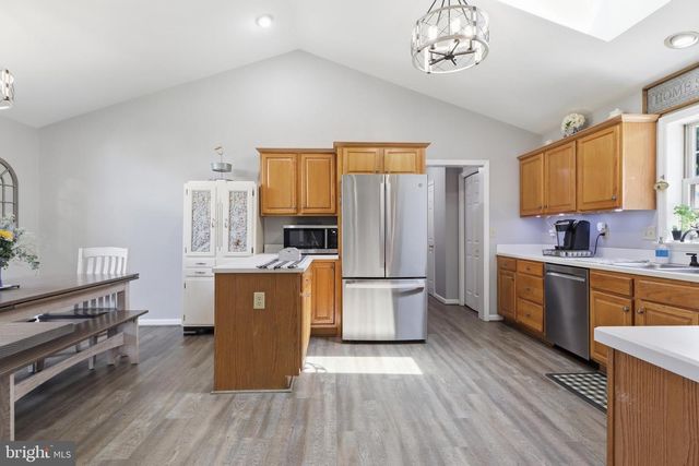 110 PICKERING LN, Nottingham, PA 19362