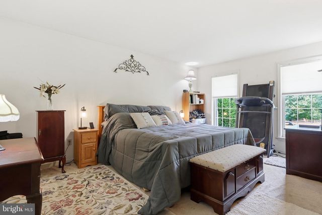 110 PICKERING LN, Nottingham, PA 19362