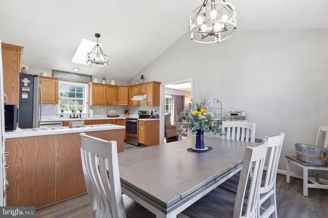 110 PICKERING LN, Nottingham, PA 19362