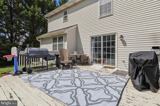 110 PICKERING LN, Nottingham, PA 19362