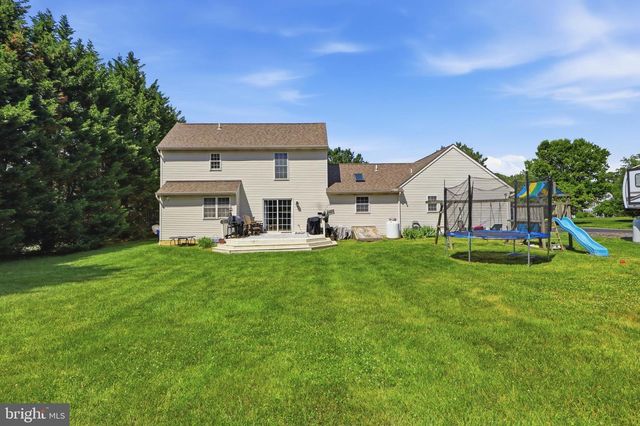 110 PICKERING LN, Nottingham, PA 19362