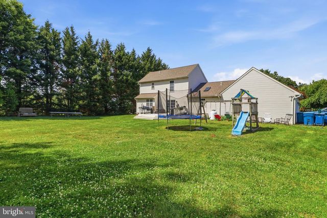 110 PICKERING LN, Nottingham, PA 19362