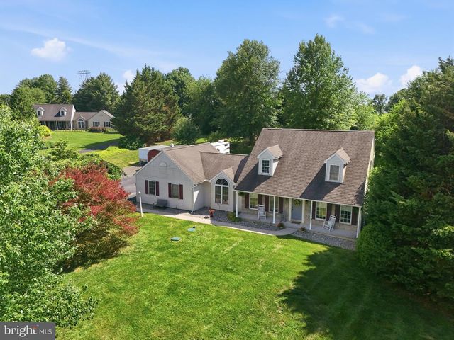 110 PICKERING LN, Nottingham, PA 19362