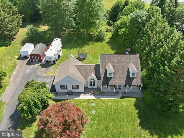 110 PICKERING LN, Nottingham, PA 19362
