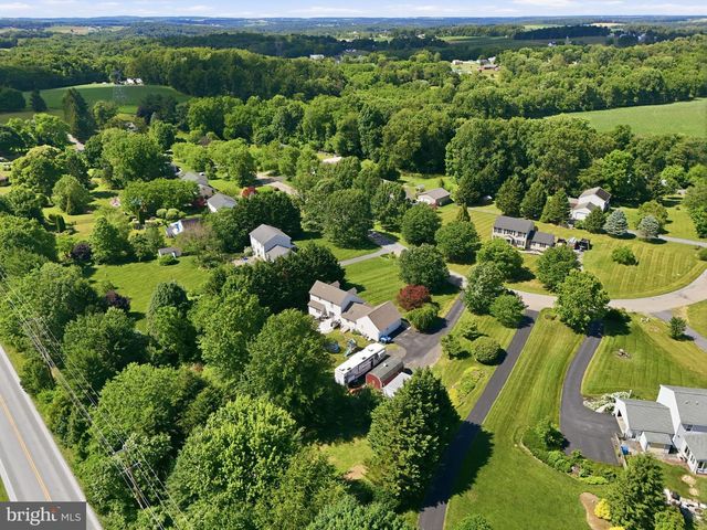 110 PICKERING LN, Nottingham, PA 19362