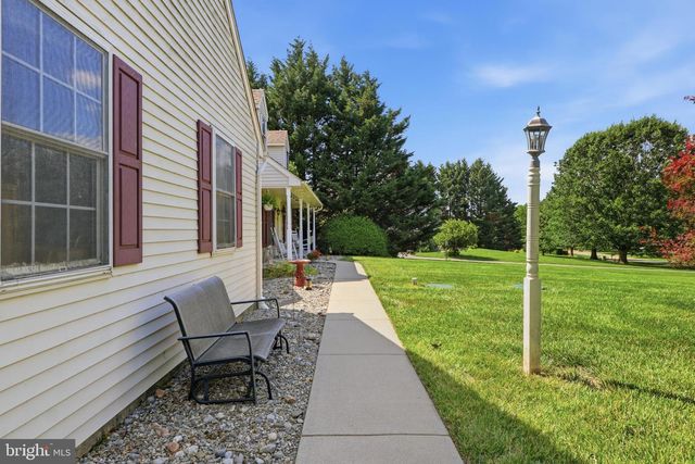 110 PICKERING LN, Nottingham, PA 19362