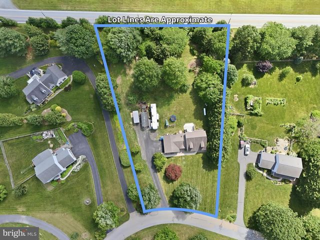 110 PICKERING LN, Nottingham, PA 19362