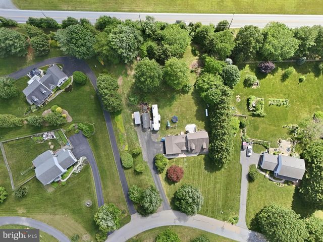 110 PICKERING LN, Nottingham, PA 19362