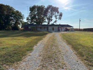 11348 S 35 Highway, Galveston, IN 46932