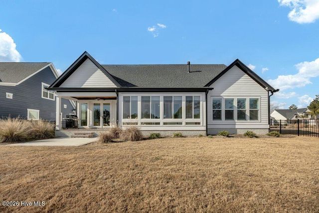 9162 Crossbill Drive, Leland, NC 28451