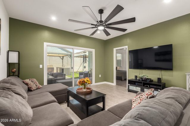 2004 W SANDOVAL Avenue, Apache Junction, AZ 85120