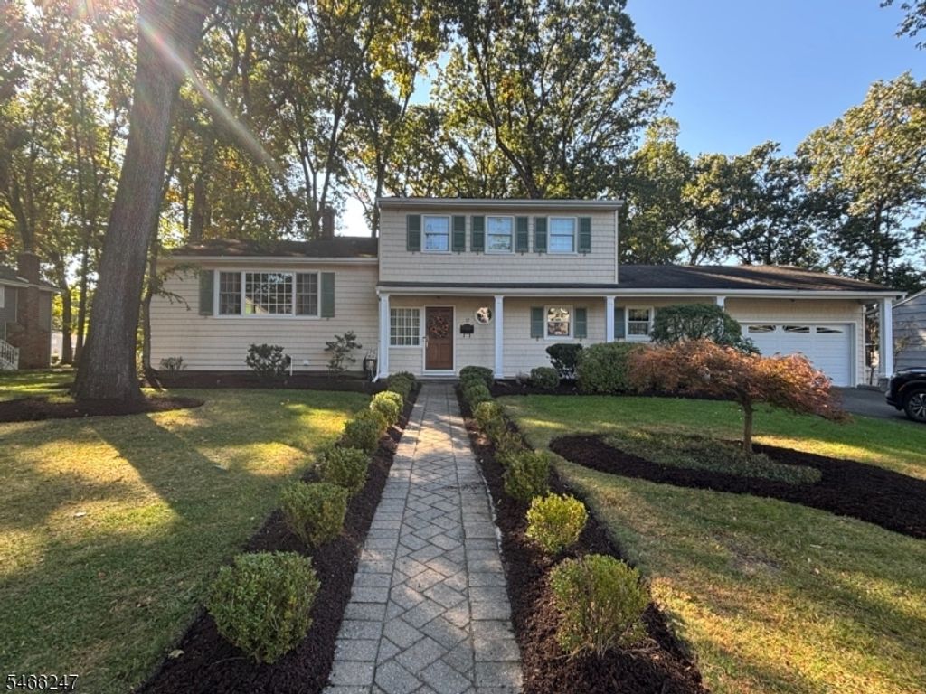17 Chandler Dr, Wayne Twp., NJ 07470 — exterior