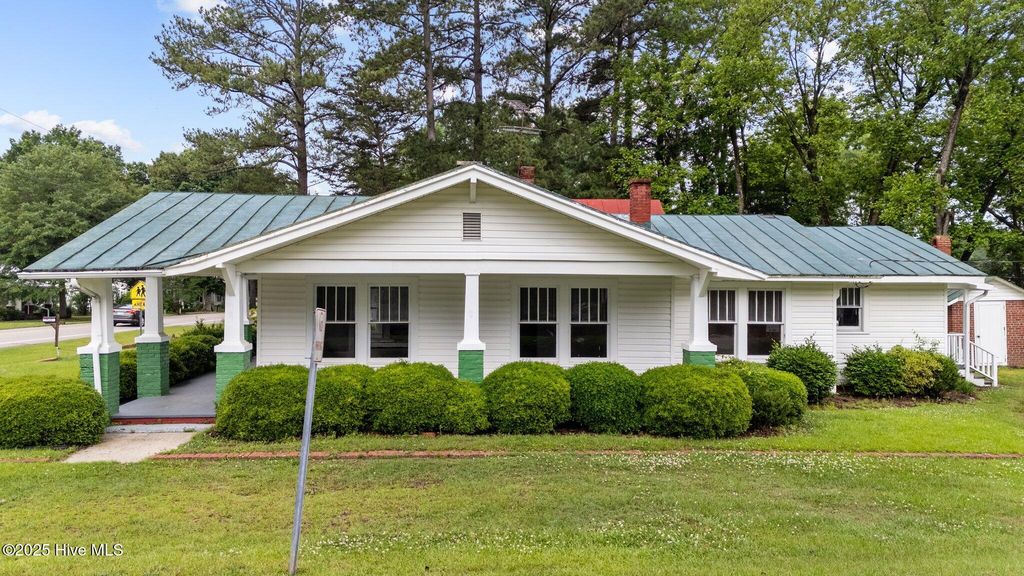 6188 Deans Street, Bailey, NC 27807
