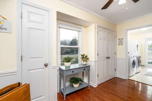 402 Hemingway Dr, Columbia, TN 38401