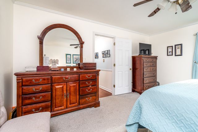 402 Hemingway Dr, Columbia, TN 38401