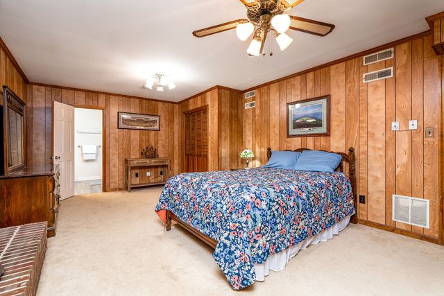 402 Hemingway Dr, Columbia, TN 38401