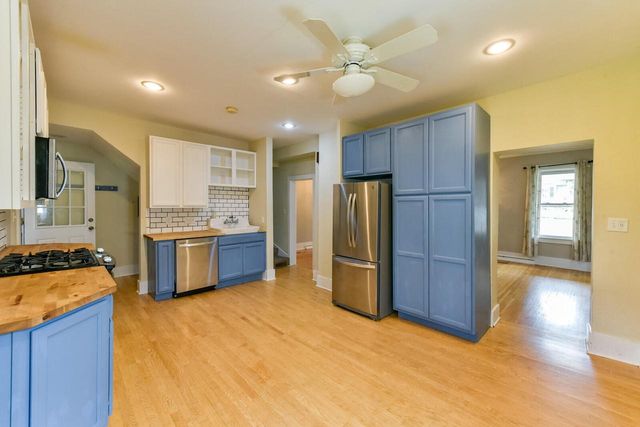 950 Oakland AVENUE, Waukesha, WI 53186
