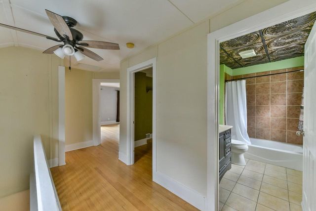 950 Oakland AVENUE, Waukesha, WI 53186