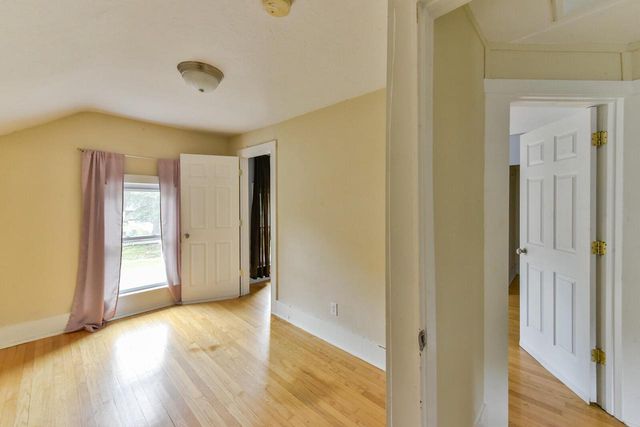 950 Oakland AVENUE, Waukesha, WI 53186