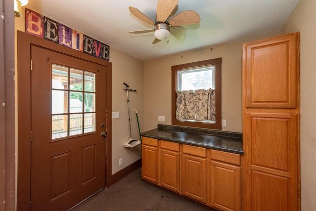 950 Oakland AVENUE, Waukesha, WI 53186