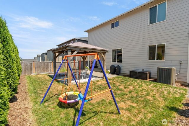 1428 Baker Heights Loop, Bremerton, WA 98312