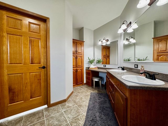 11972 E County Road 50 N, Seymour, IN 47274