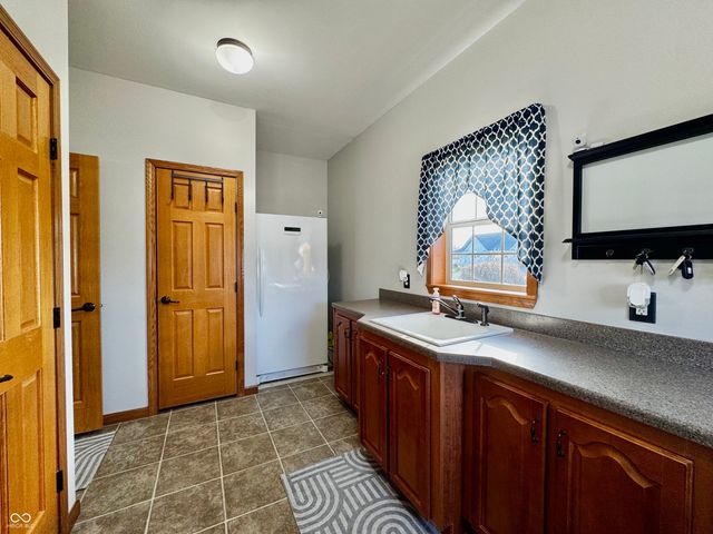 11972 E County Road 50 N, Seymour, IN 47274