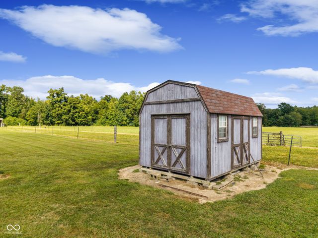 11972 E County Road 50 N, Seymour, IN 47274