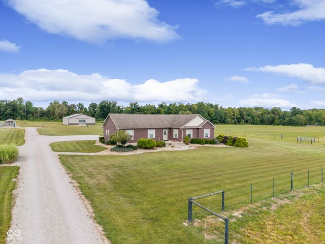 11972 E County Road 50 N, Seymour, IN 47274