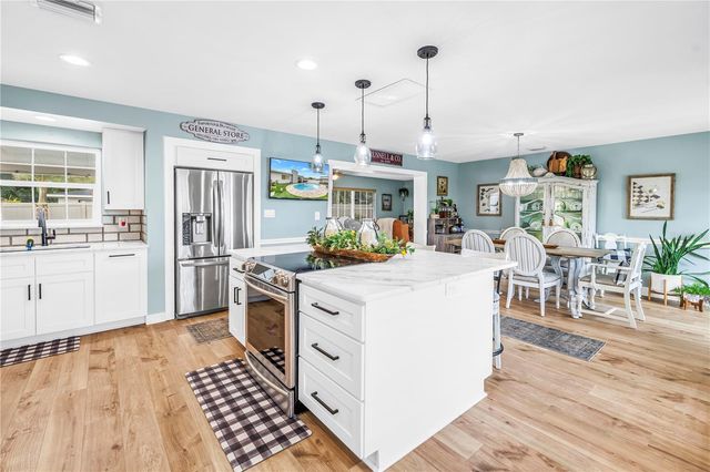 5891 33RD AVENUE N, St Petersburg, FL 33710