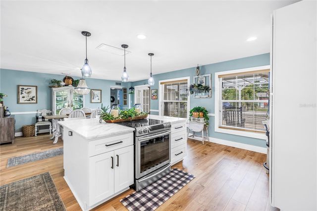 5891 33RD AVENUE N, St Petersburg, FL 33710