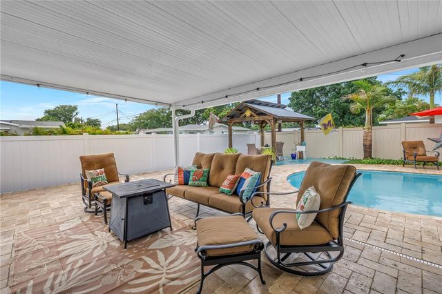 5891 33RD AVENUE N, St Petersburg, FL 33710