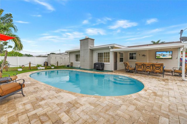 5891 33RD AVENUE N, St Petersburg, FL 33710