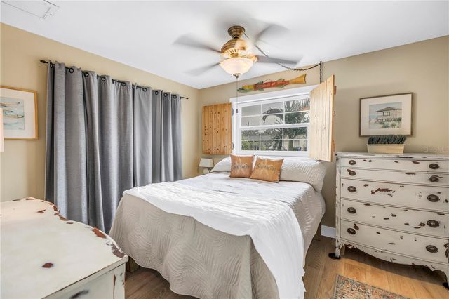 5891 33RD AVENUE N, St Petersburg, FL 33710