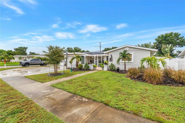 5891 33RD AVENUE N, St Petersburg, FL 33710