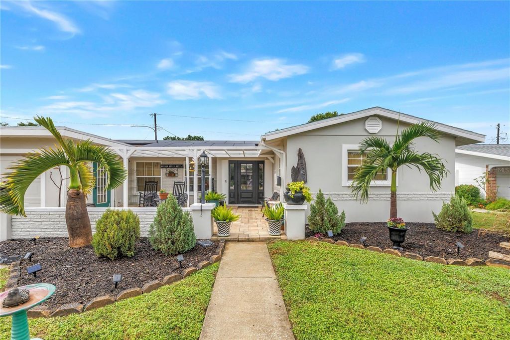 5891 33RD AVENUE N, St Petersburg, FL 33710
