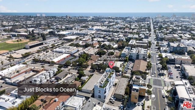 1511 16th Street 201, Santa Monica, CA 90404