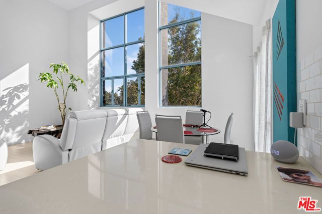 1511 16th Street 201, Santa Monica, CA 90404