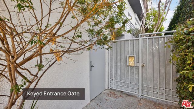 1511 16th Street 201, Santa Monica, CA 90404