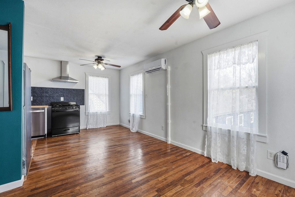 1148 Gunter ST B, Austin, TX 78721