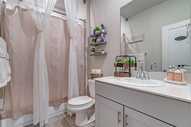 10901 Tamarisk Drive, Fort Worth, TX 76108
