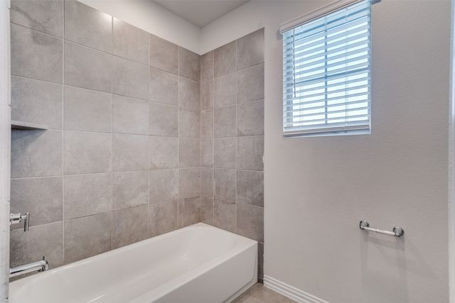 10901 Tamarisk Drive, Fort Worth, TX 76108