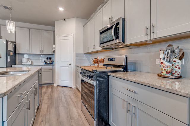 10901 Tamarisk Drive, Fort Worth, TX 76108