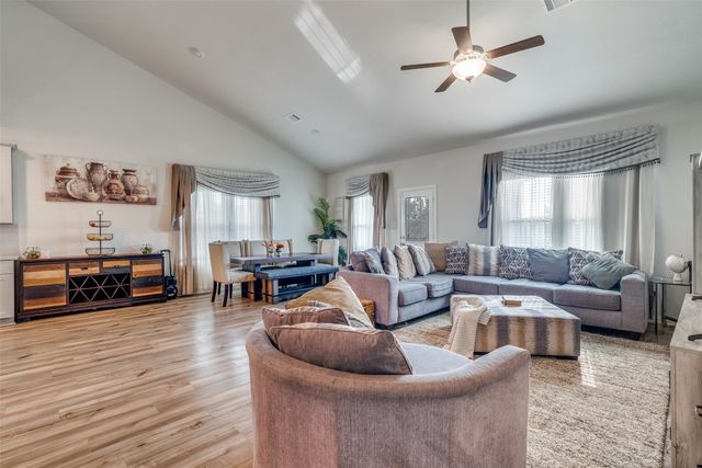 10901 Tamarisk Drive, Fort Worth, TX 76108